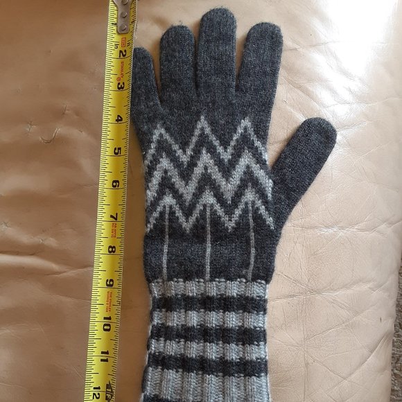 1 Unisex Limited Edition Wool Karakoram Glove - Picture 2 of 5